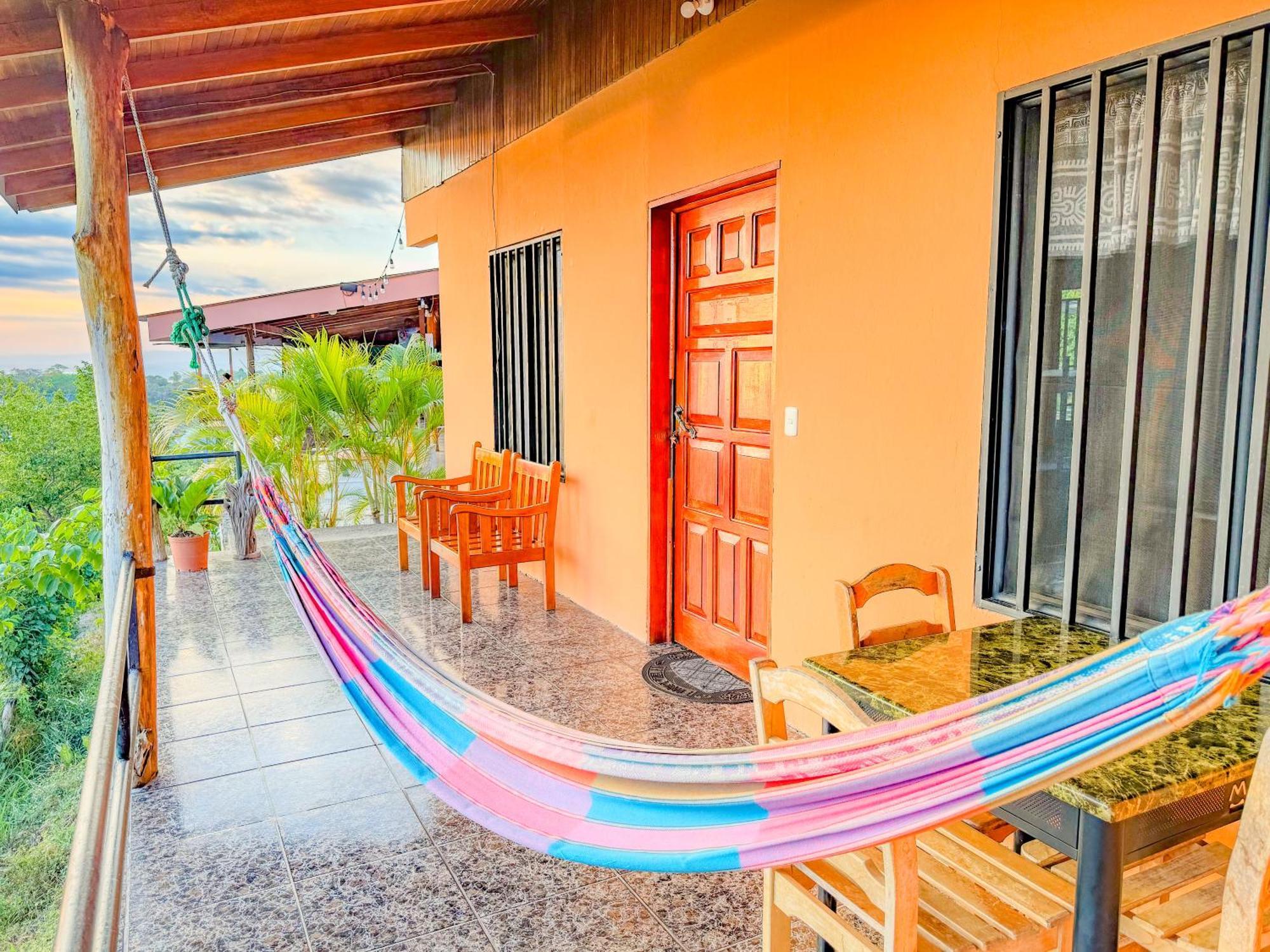 Pura Natura Lodge Manuel Antonio Exterior photo